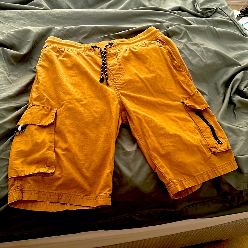 Men's cargo shorts